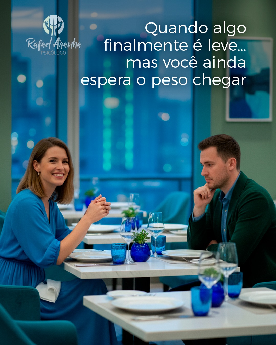 Estranho como algumas pessoas conseguem lidar melhor com o caos do que com a tranquilidade.

A leveza chega… e junto dela vem a desconfiança. Como se algo estivesse faltando. Como se a calma precisasse de explicação.

Talvez porque passar tempo demais se protegendo mude a forma como o corpo reconhece segurança.

🌱 Então, quando algo finalmente é leve, a mente não relaxa. Ela espera.